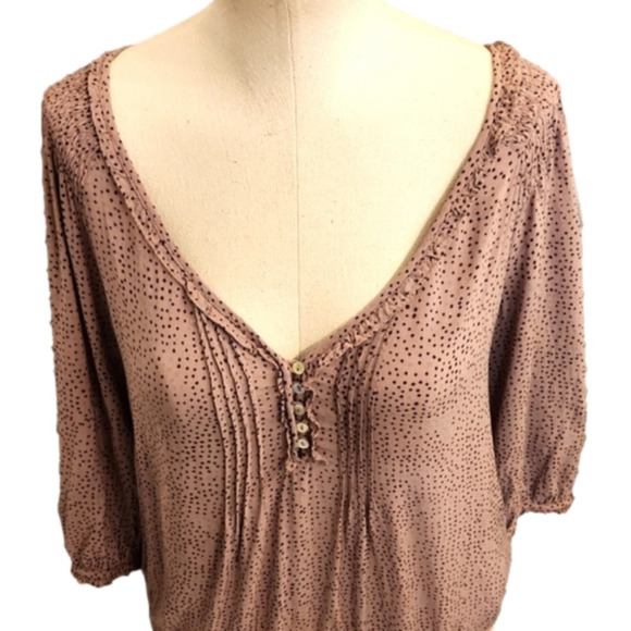 WOMENS ZARA tan with brown & blue polka dot abalone button top size Smal… - Picture 11 of 16